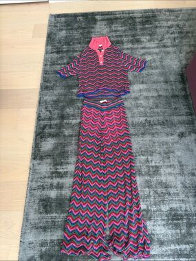 Mango Pink Collar Chevron Knit Top with Multicolor Zigzag